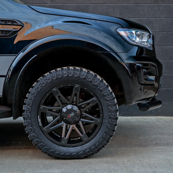DV8 Works Armoured 18" alloy wheels - Black - Image 4
