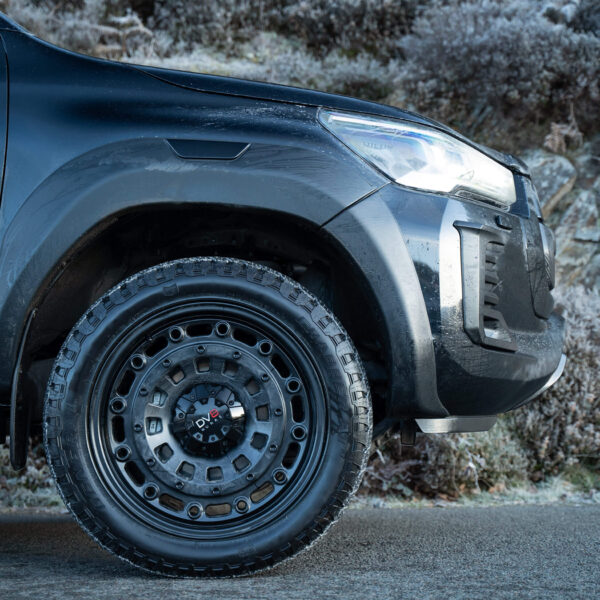DV8 Works Twisted 20" alloy wheels - Black - Image 5