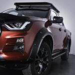 Isuzu D Max 2020+ Gloss Black Wheel Arches - Front